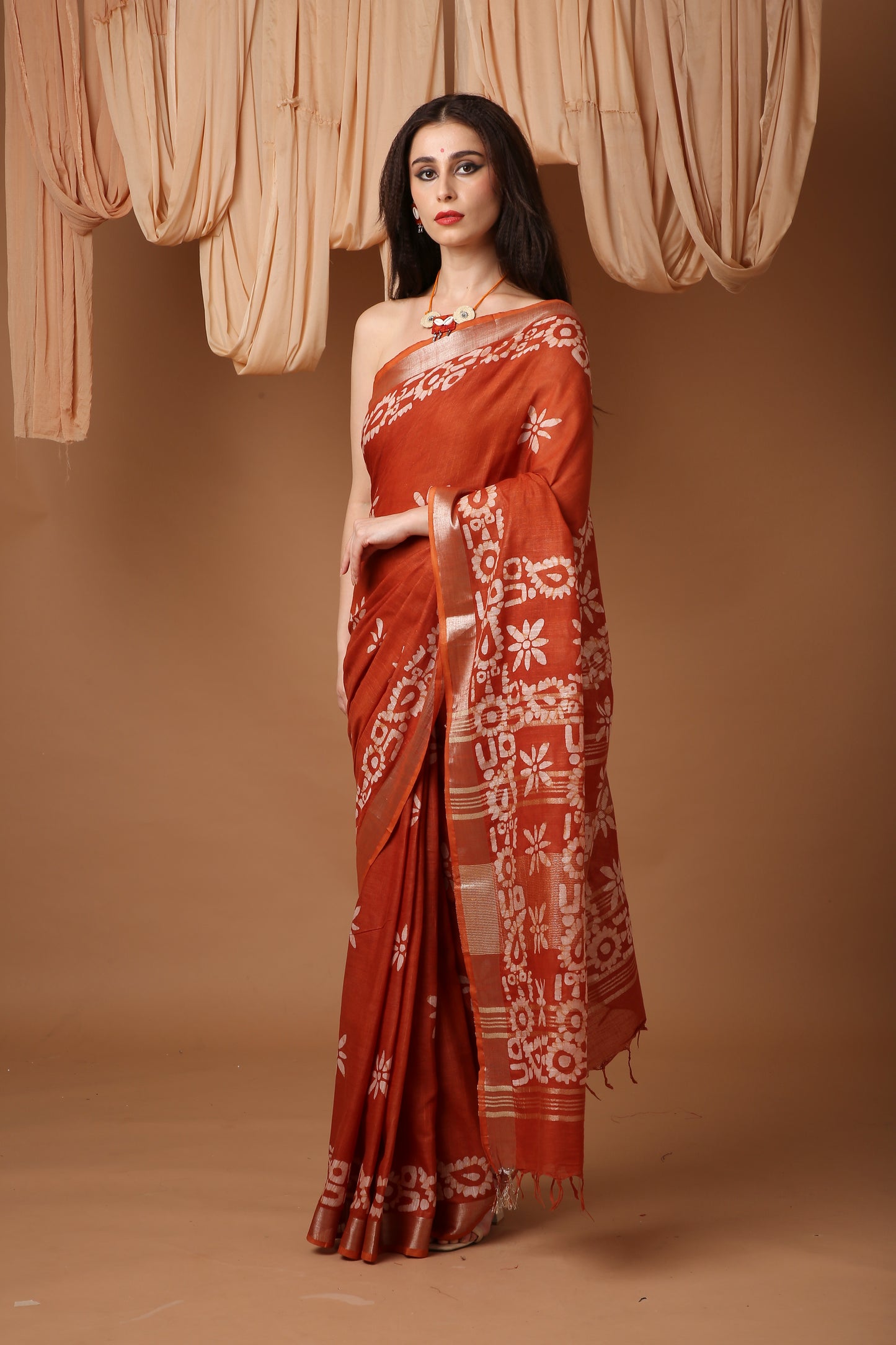 Bongsutra Saree- Bengali Linen Saree with Chapa Work