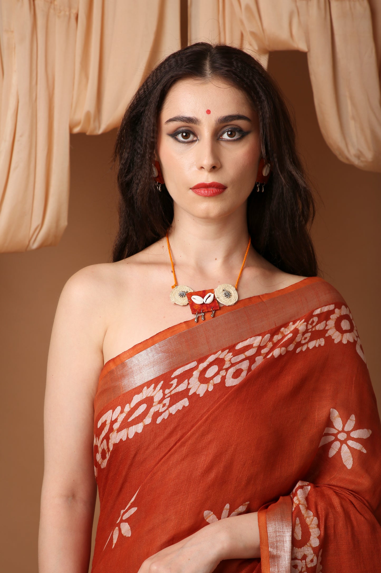 Bongsutra Saree- Bengali Linen Saree with Chapa Work