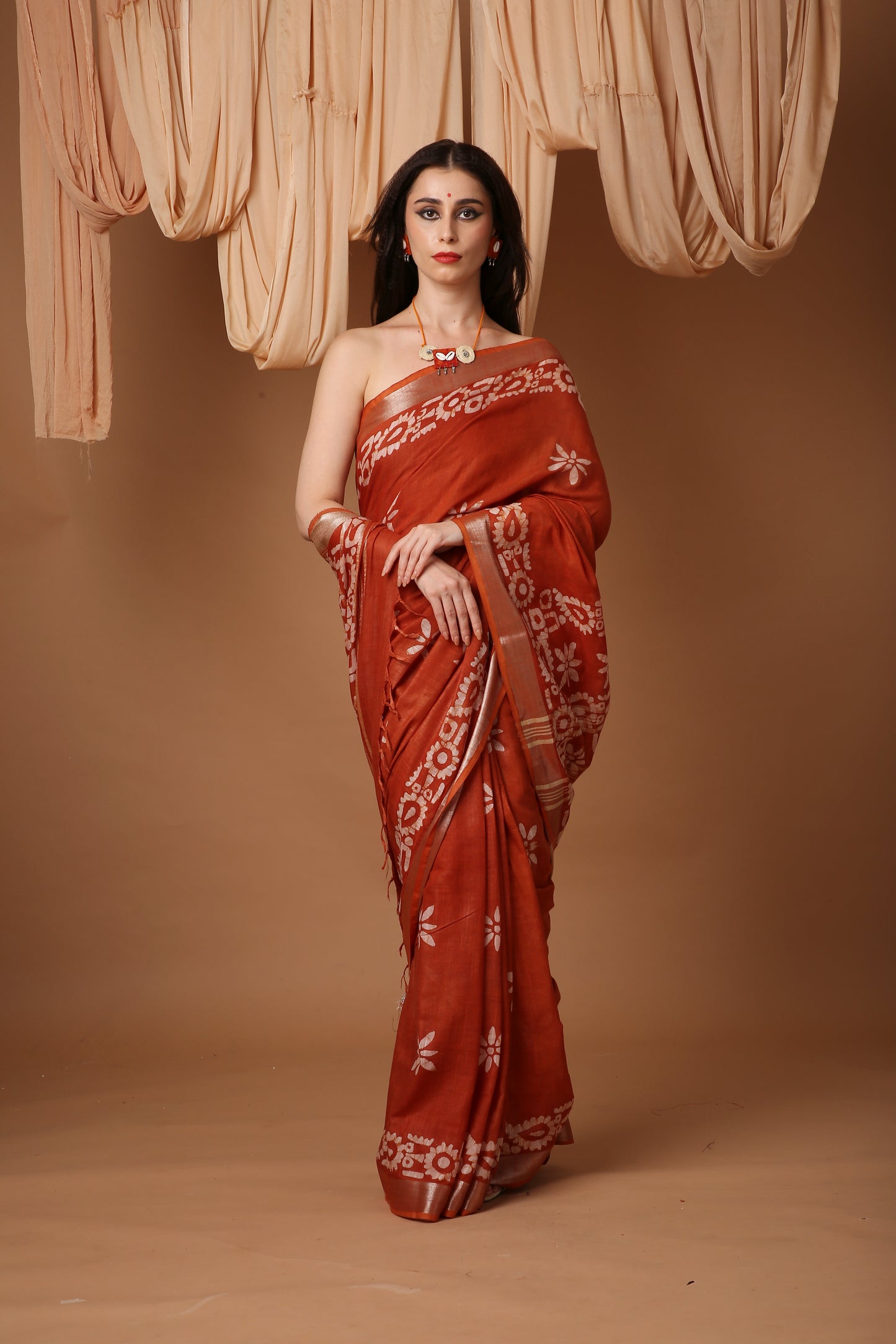 Bongsutra Saree- Bengali Linen Saree with Chapa Work